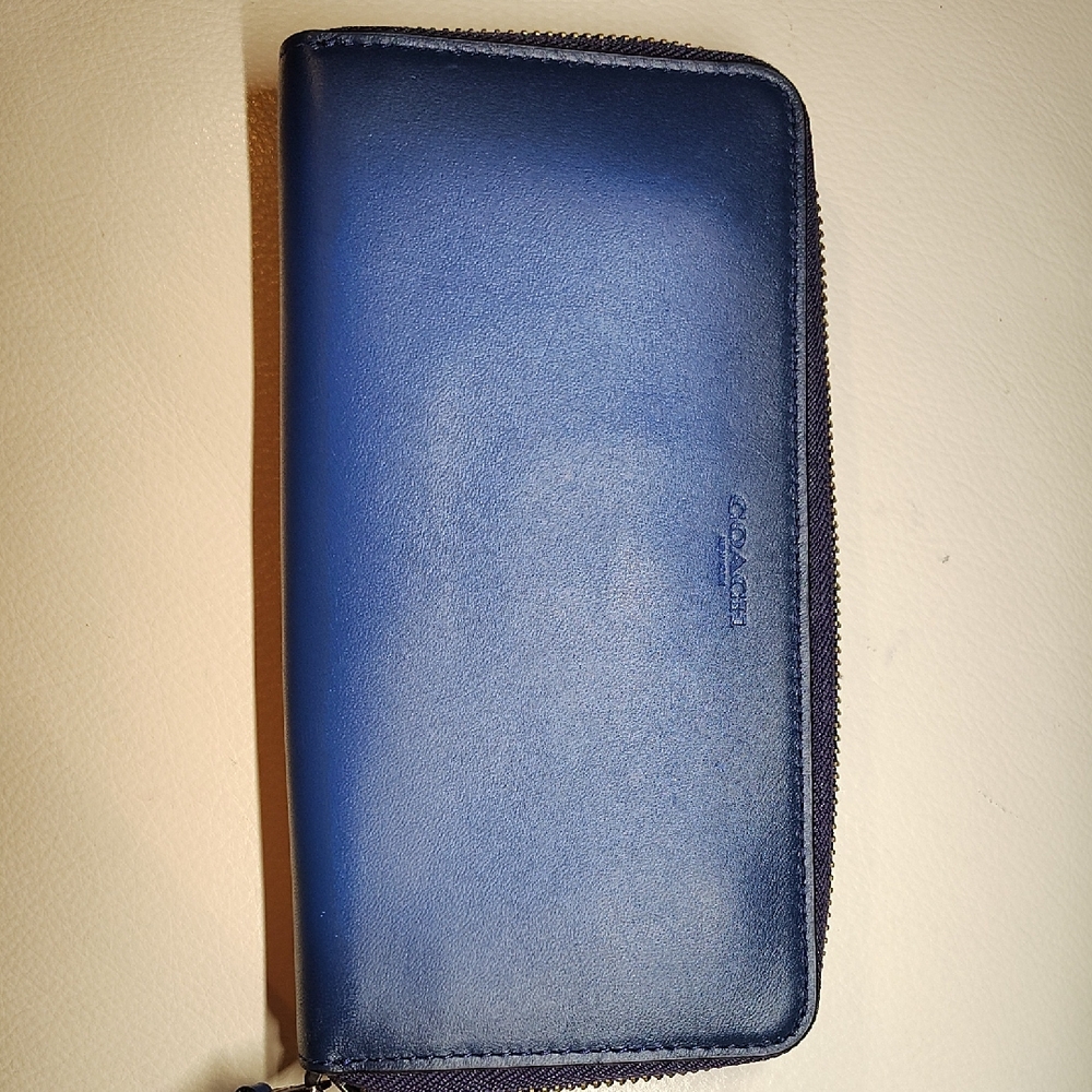 Coach Navy And Blue Leather Long  Zip Around Wallet